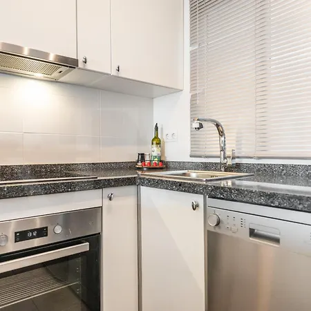 Pool, Sea Views & Parking By Rems Apartment Mijas