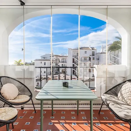 Pool, Sea Views & Parking By Rems